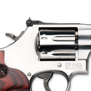 SMITH & WESSON Model 686 Deluxe