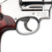 SMITH & WESSON Model 686 Deluxe